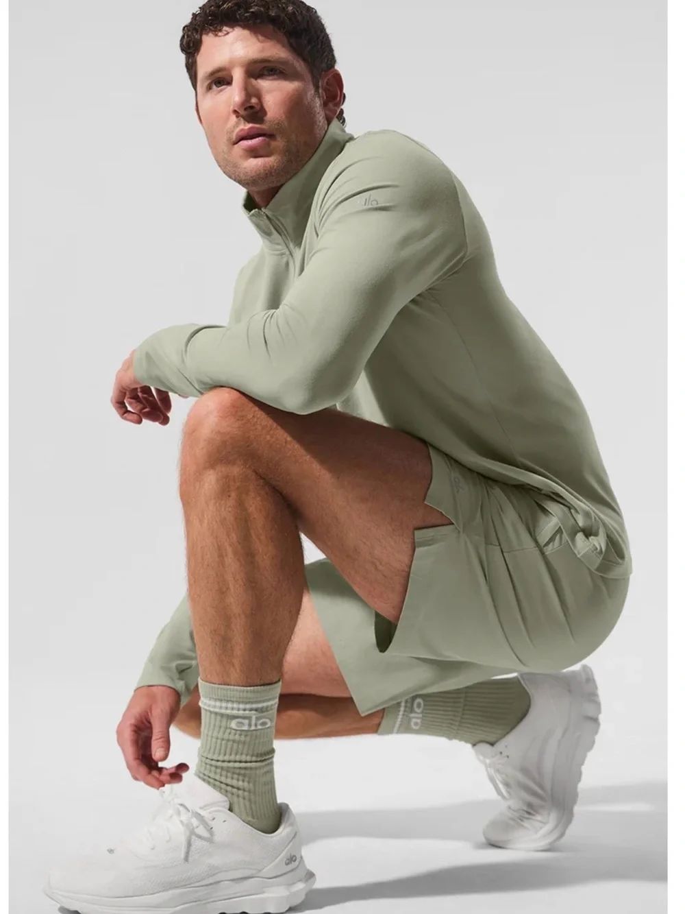 ALO Yoga Unisex Throwback Sock — Limestone